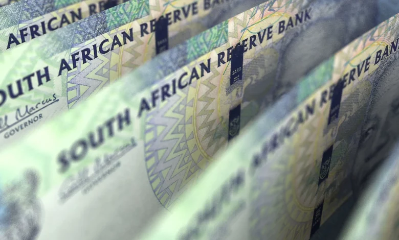 THE SOUTH AFRICAN RESERVE BANK (SARB) IS INVITING YOUNG SOUTH AFRICANS TO APPLY FOR ITS 2023 BURSARY PROGRAMME